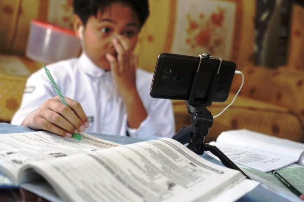 Wacana Sekolah Daring Batal, Pemerintah Pertahankan Tatap Muka