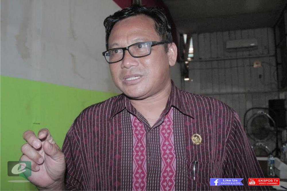 Jenuh dengan Jaringan 2G, Ketua Komisi II Minta 7 Tower Segera Diaktivasi