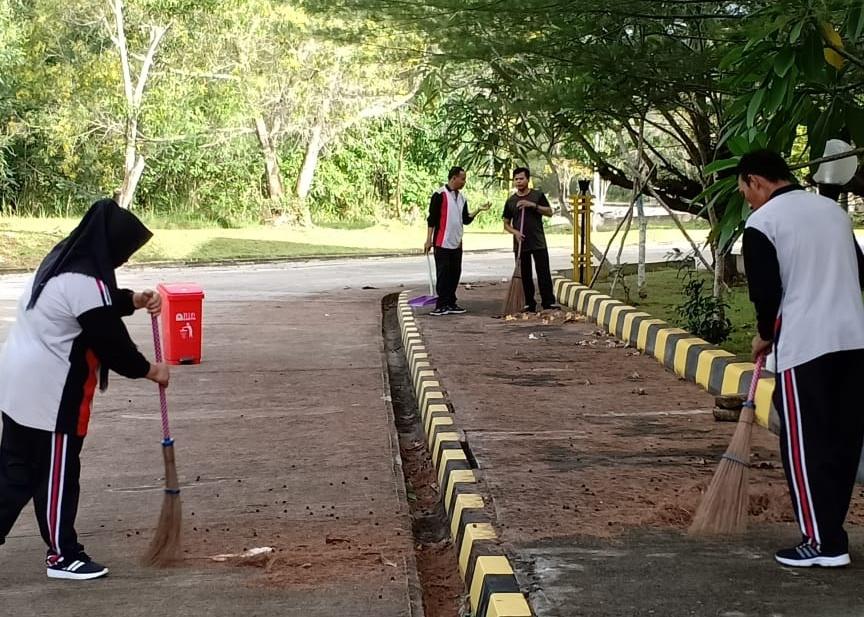 Setwan Bontang Tingkatkan Kinerja Lewat Lingkungan Bersih