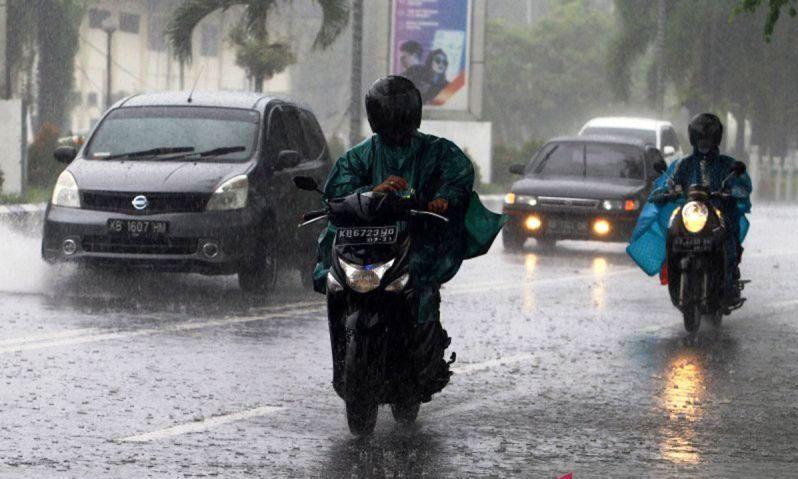 Kaltim Masih Dirundung Hujan, Kalsel Waspada Petir 