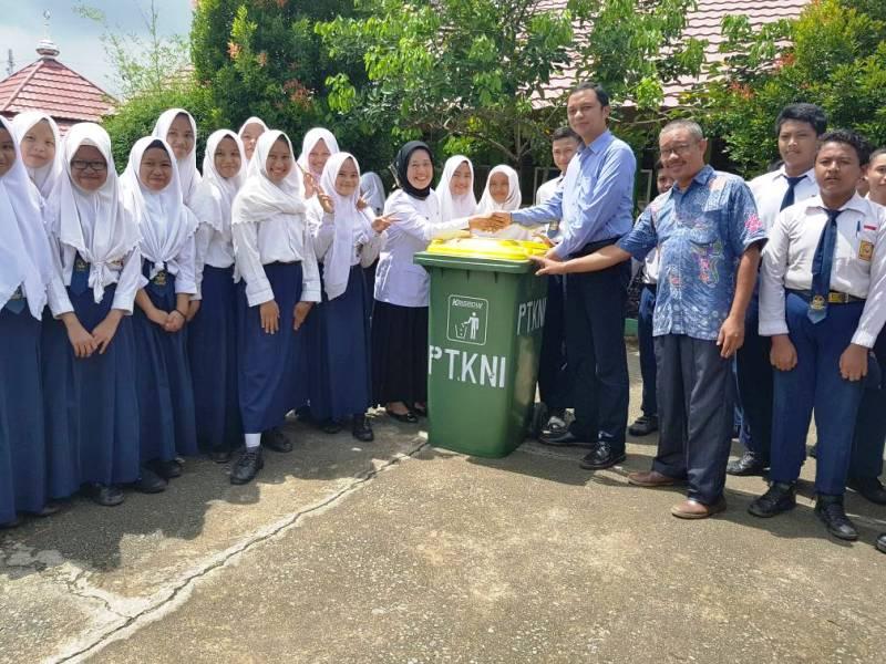 Dapat Predikat Adiwiyata, SMP Negeri 5 Gandeng Perusahaan Bangun TPA Sederhana