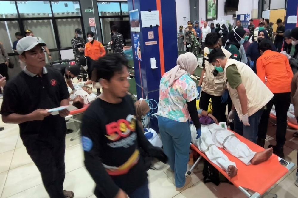 69 Penyintas Kapal Tenggelam Dievakuasi ke Banjarmasin, Sebagian Alami Trauma Berat