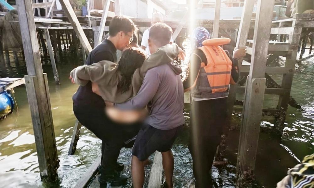 Kapal Wisata Karam Sepulang dari Beras Basah, Ibu Hamil dan Tiga Perempuan Dilarikan ke RS  