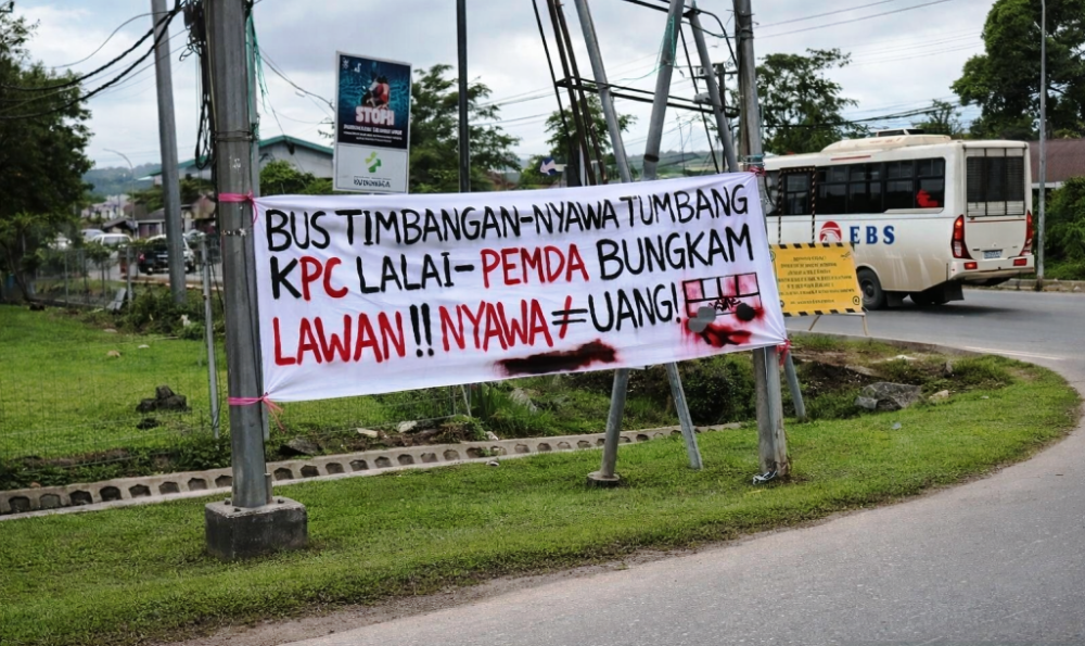 Jalan Kota Jadi Jalur Industri, Warga Sangatta Protes Bus KPC