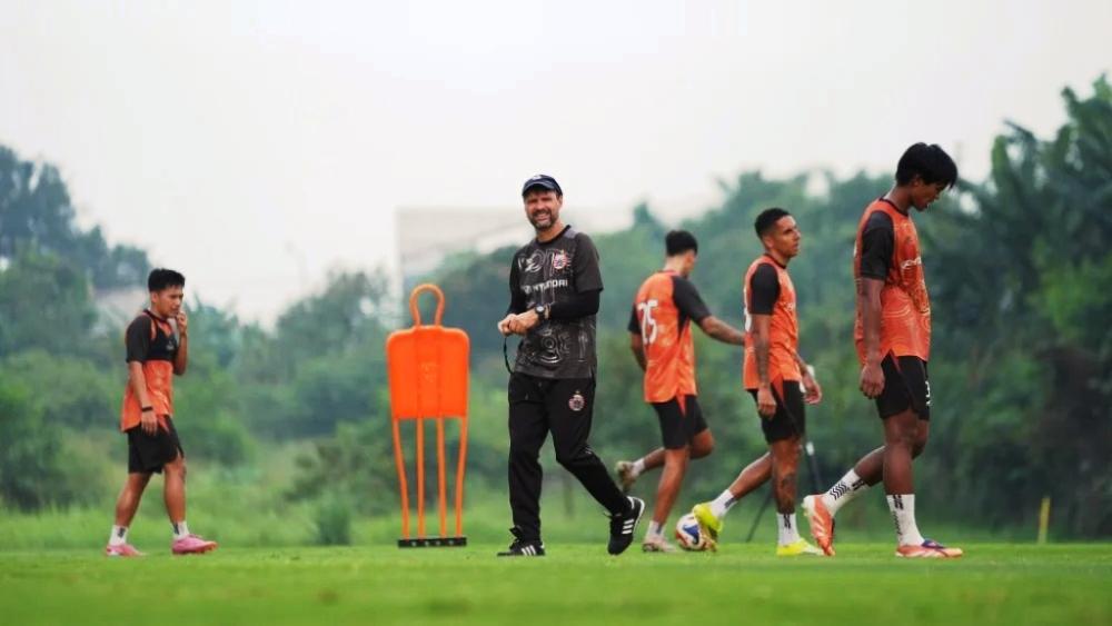 El Clasico di Stadion Segiri: Misi Persija Jakarta Pangkas Jarak dari Persib Bandung