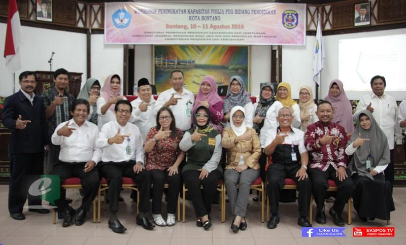 WALIKOTA NENI : PEREMPUAN BONTANG BISA DUDUK DI EKSEKUTIF DAN LEGISLATIF