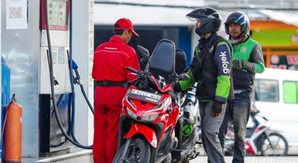 BREAKING: Keputusan Pemerintah soal Harga BBM di Tengah Lonjakan Minyak Dunia 