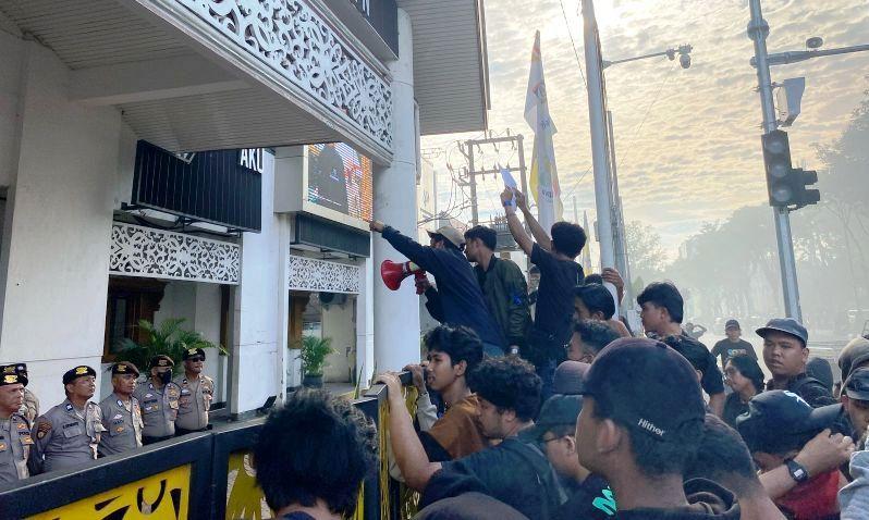 Indonesia Gelap, 6 Aktivis Balikpapan Ditangkap Polisi