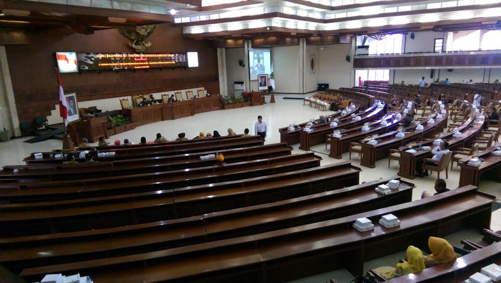 Pansus RPJMD 2013-2018 DIberi Waktu Tiga Bulan 