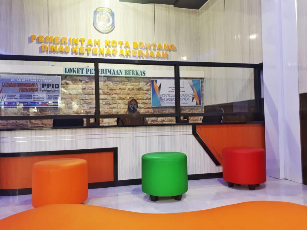 Berikan Kenyamanan, Disnaker Bontang Rubah Konsep Ruangan Pelayanan Ala Cafe 