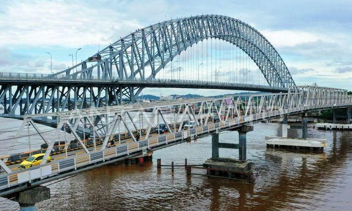 Lintasan Kapal Jembatan Mahakam Ditutup! 