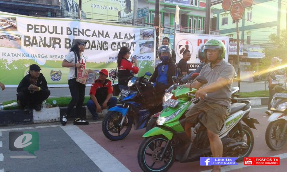 Galang Dana, Ormas OI dan Sejumlah Komunitas di Bontang Bantu Korban Banjir Bandang Garut