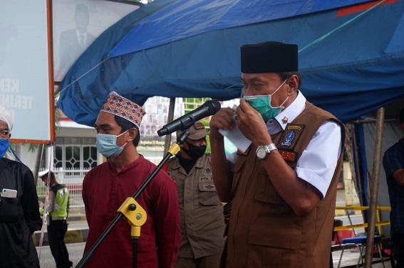 Sambut Warga Sembuh Corona, Wakil Bupati Bone Menangis Bahagia