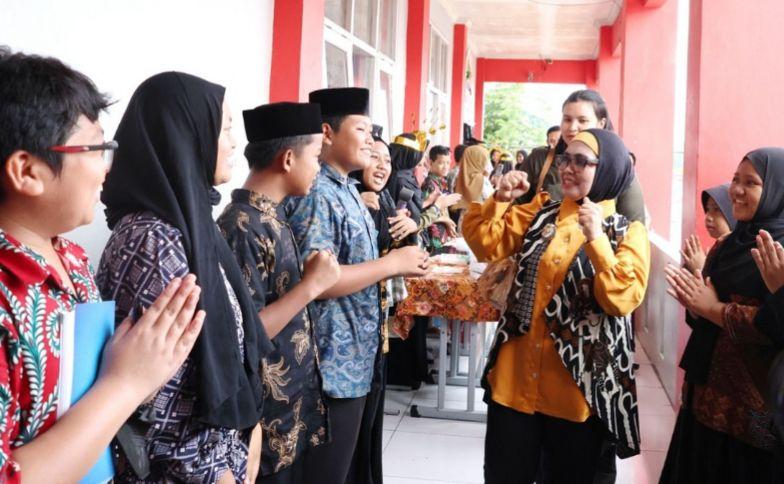 Peringati Bulan Bahasa, SMPN 7 Bontang Gelar Lomba Kreatif