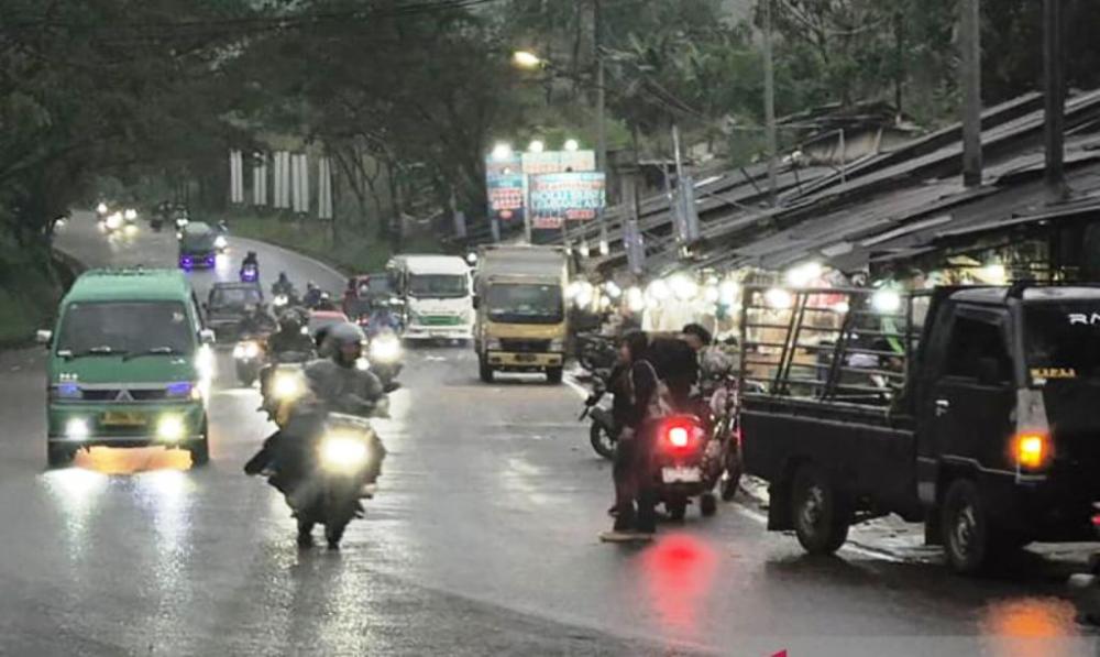 Cuaca Kalimantan Belum Stabil, BMKG Waspadai Hujan dan Petir di Sejumlah Wilayah
