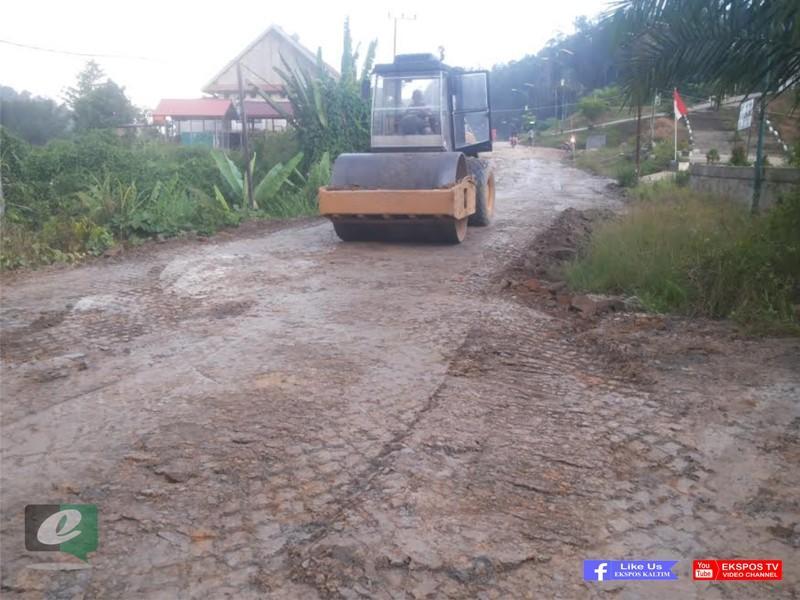 Musim Hujan Tiba, Tanah Longsor dan Pohon Tumbang Hantui Warga Long Bagun