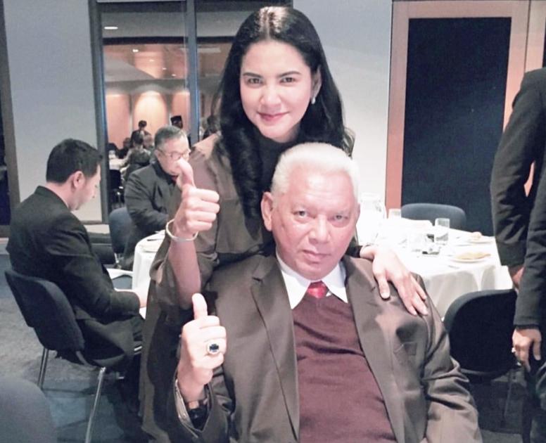 Donna Faroek Tersangka, KPK Jangan Politis!