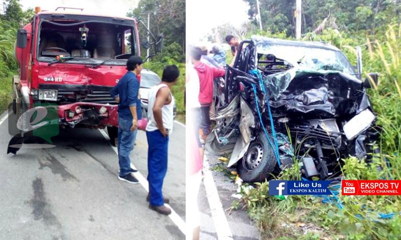 Bruaakkk...Mobil Tangki BBM dan Pikap Adu Banteng di Jalur Tengkorak