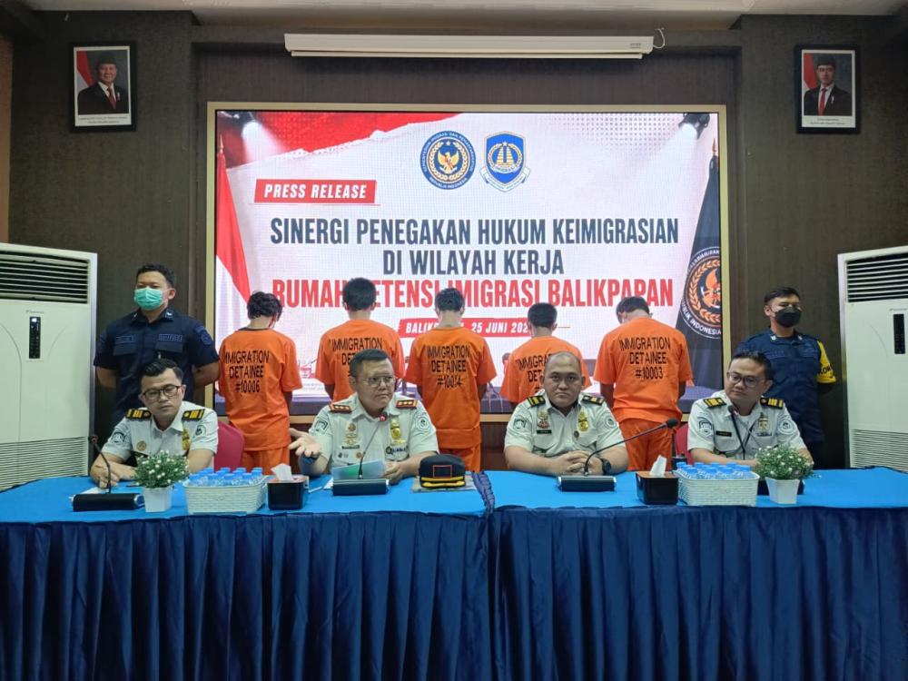 Masuk Lewat Jalur Tikus Perbatasan, 9 WN Filipina Diamankan di Rudenim Balikpapan