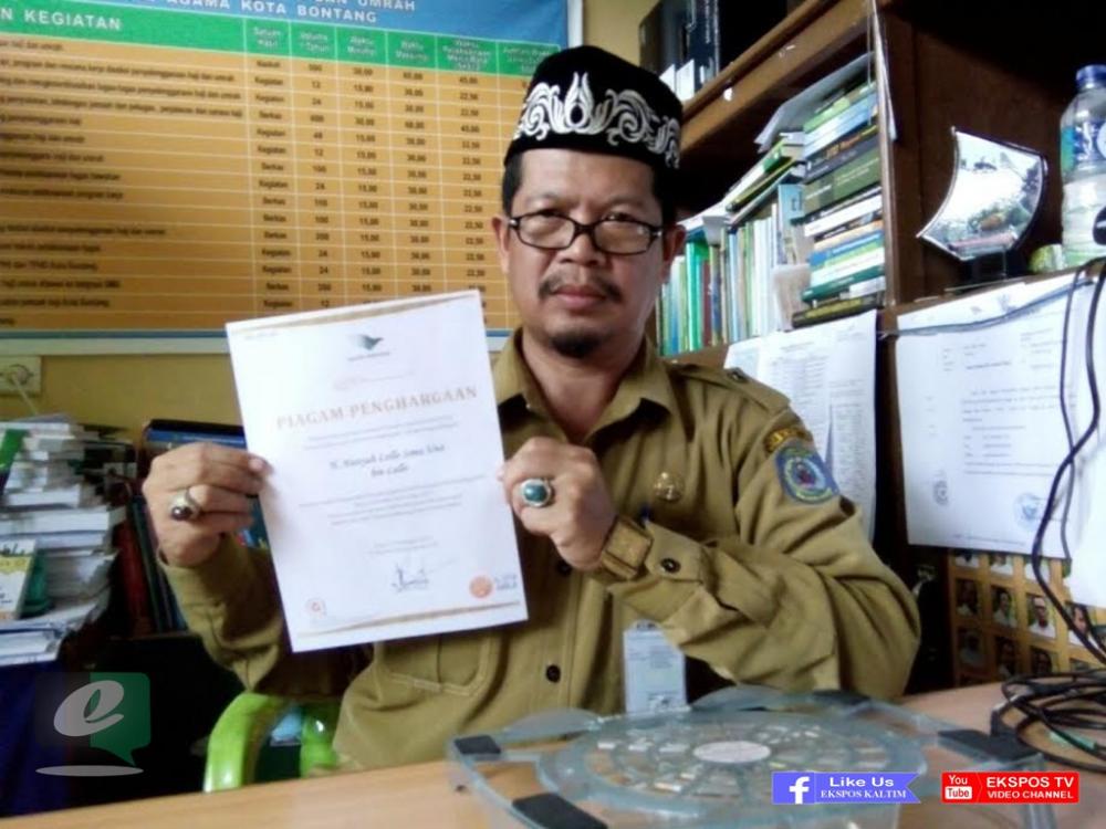 Garuda Indonesia Anugerahi Piagam Penghargaan Kepada Jemaah Haji