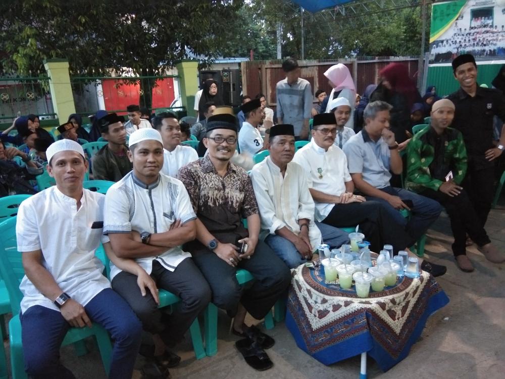 Konsolidasi Kader,  KAHMI Bone Bukber Bareng Anak Yatim
