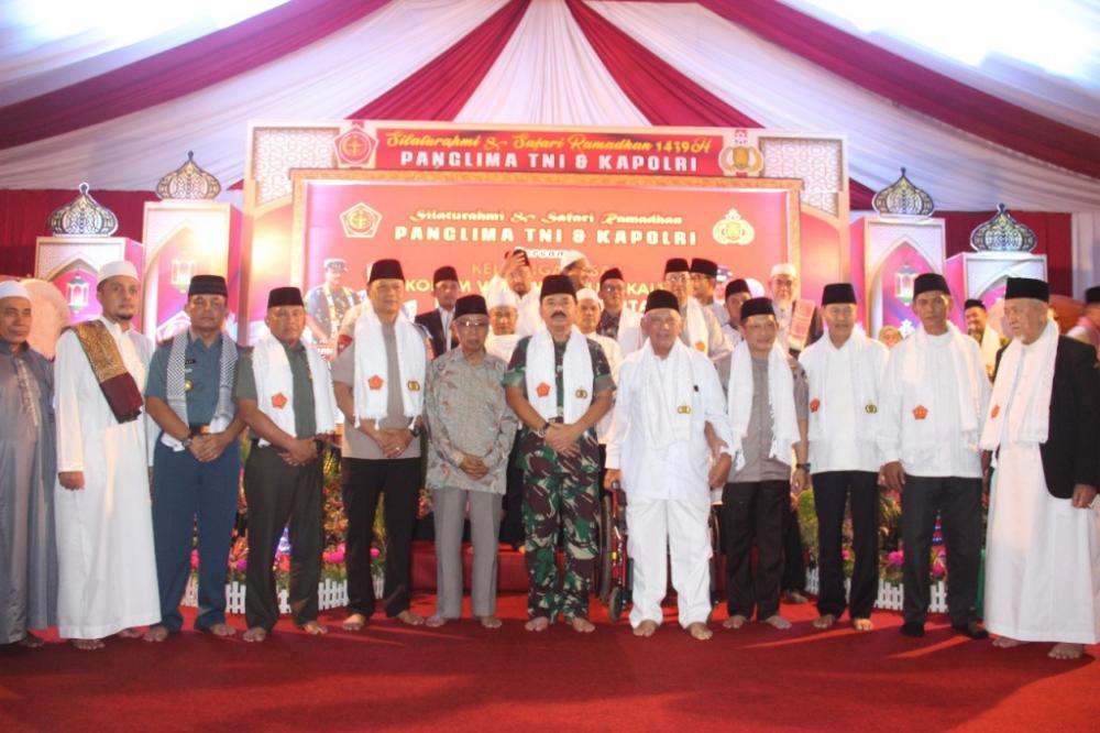 Safari ke Samarinda, Kapolri dan Panglima TNI Serukan Jaga Stabilitas Keamanan