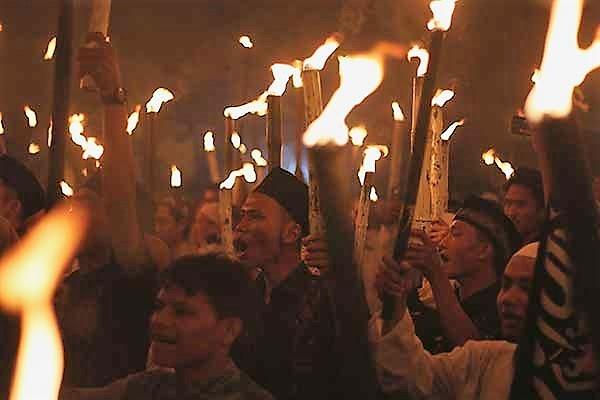 Sambut 1 Muharam 1439 H, Warga Pawai Obor