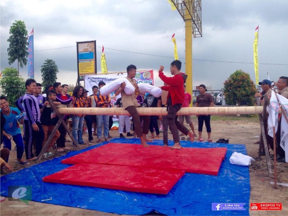 Behempas Bantal, Ramaikan Pesta Adat Kutim 2016