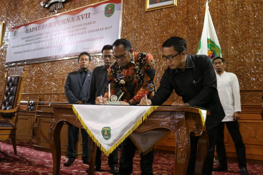 Dua Raperda Kutim Disahkan Jadi Perda