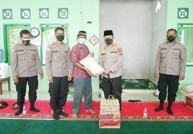 Polres Bontang Bantu Sembako Panti Asuhan Al Haq