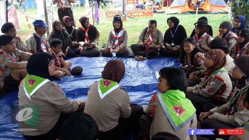 BERKUNJUNG KE CIBUBUR, WALIKOTA NENI CEK KONDISI ANGGOTA PRAMUKA BONTANG