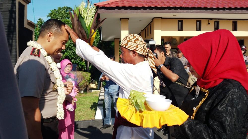 Resmi, Mantan Kapolres Mempawah Jabat Kapolres Bontang yang Baru