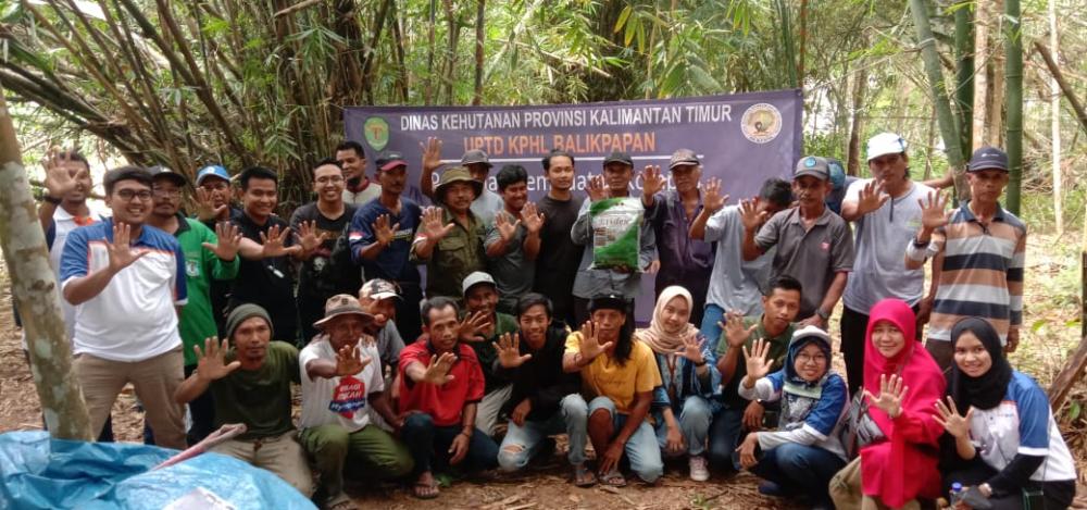 Optimalkan Potensi Gulma Air Kiambang, Pupuk Kaltim Gelar Pelatihan Pembuatan Kompos Pakai Biodex