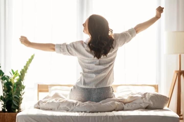 Biasa Begadang tapi Ingin Jadi Morning Person? Begini Caranya