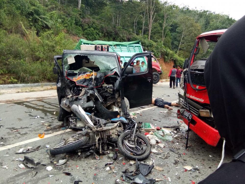 Tabrakan Beruntun, Satu Korban Meninggal Dunia