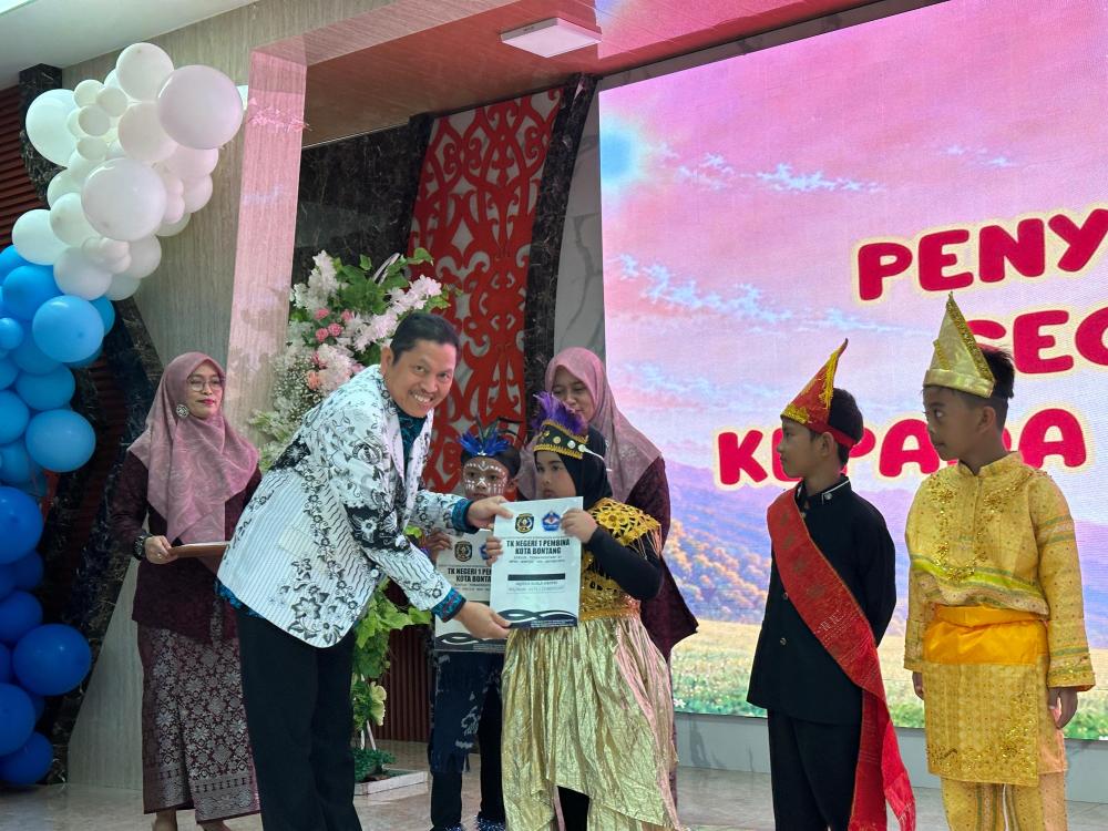 131 Siswa TK Negeri 1 Pembina Bontang Lulus, Pelepasan Diwarnai Pentas Seni