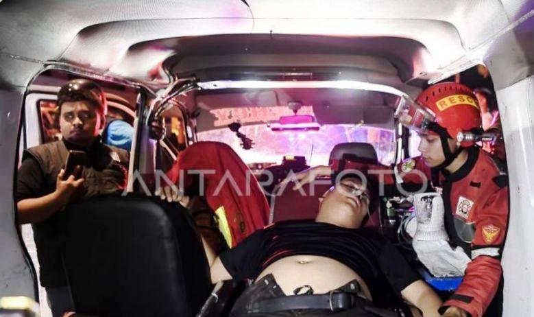 Bravo! Damkar Selamatkan 7 Korban Kebakaran di Big Mall Samarinda