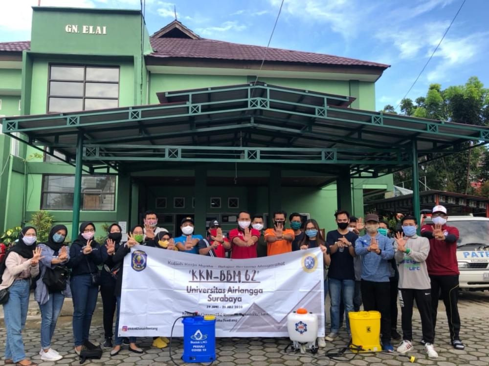 Bersama Mahasiswa Cegah Corona, Kelurahan Gunung Elai Semprot Disinfektan Tujuh RT