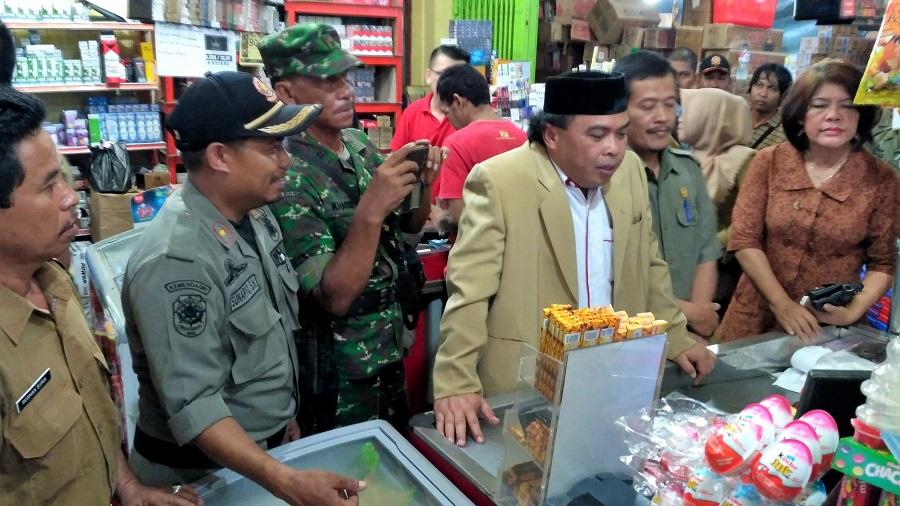Sidak PCC, Komisi I Temukan Toko Obat Tak Berizin 