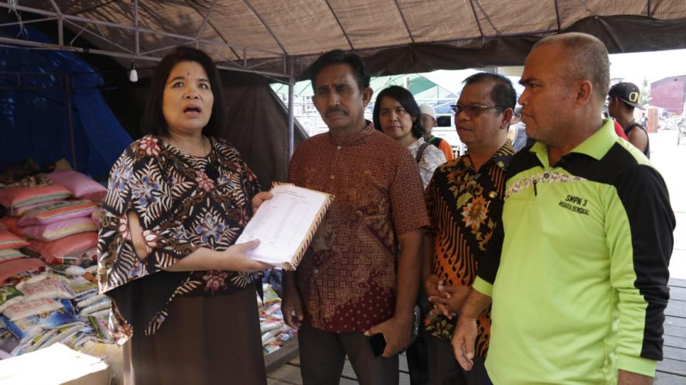 Disdik Kutim Salurkan Bantuan Untuk Korban Kebakaran di Desa Mulupan