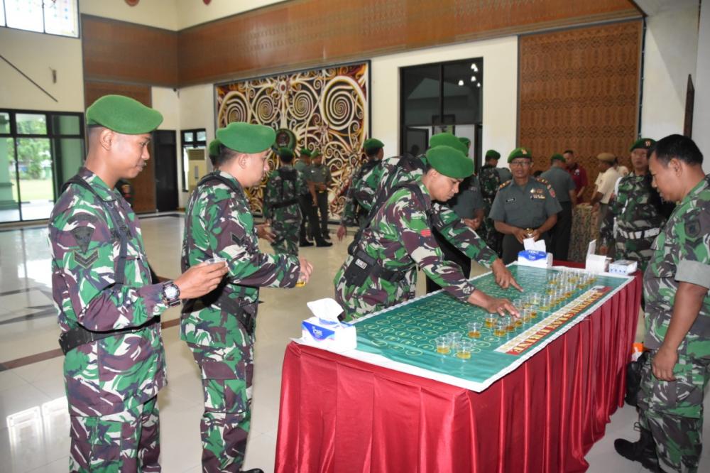 Ratusan Prajurit dan PNS Korem 091/ASN Dites Urine Dadakan