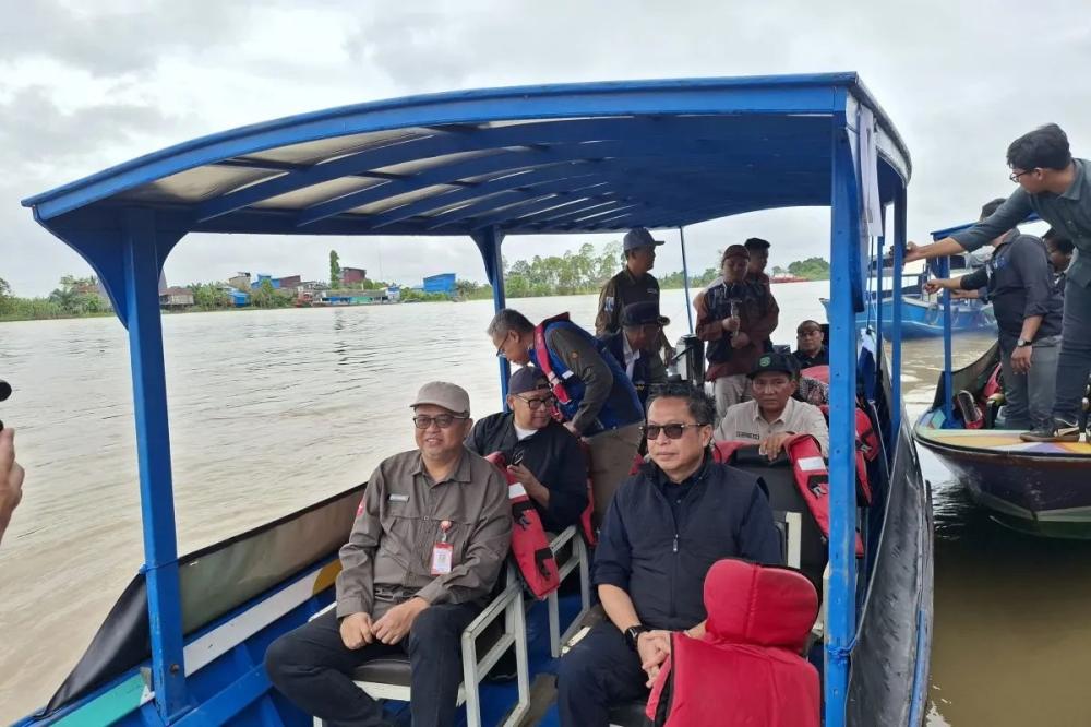 Dari Sungai ke Desa: Strategi KLH Selamatkan Pesut Mahakam