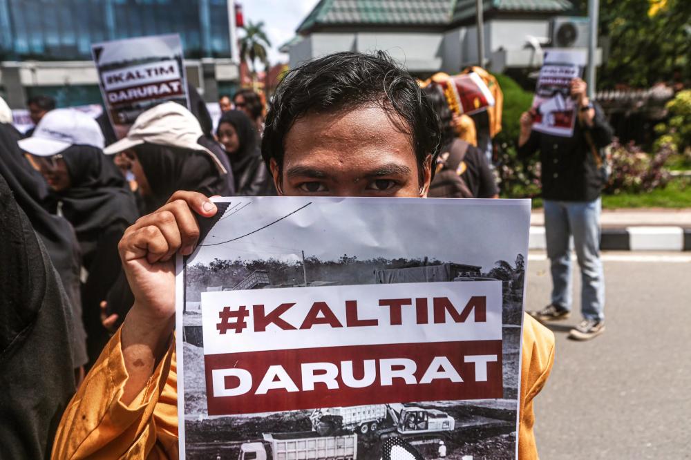 Muara Kate Memanggil! Solidaritas Massa Bergerak ke Kegubernuran Kaltim