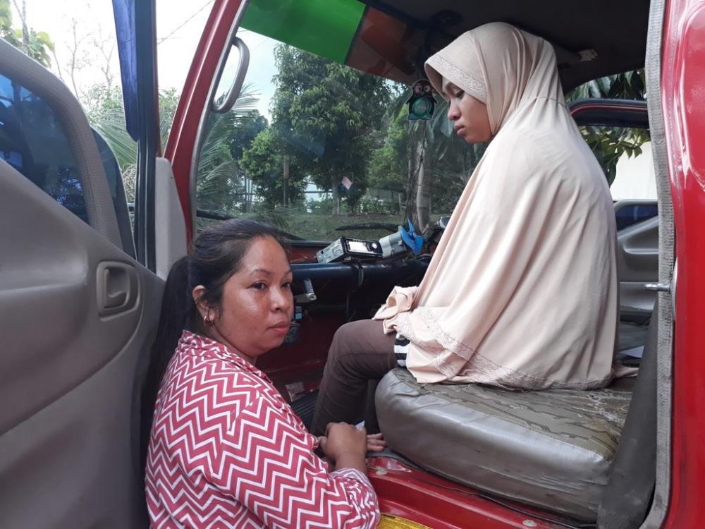 BREAKING NEWS!!! Datang dari Penajam, Nenek Navita Histeris Saksikan Adegan Pembunuhan Cucunya