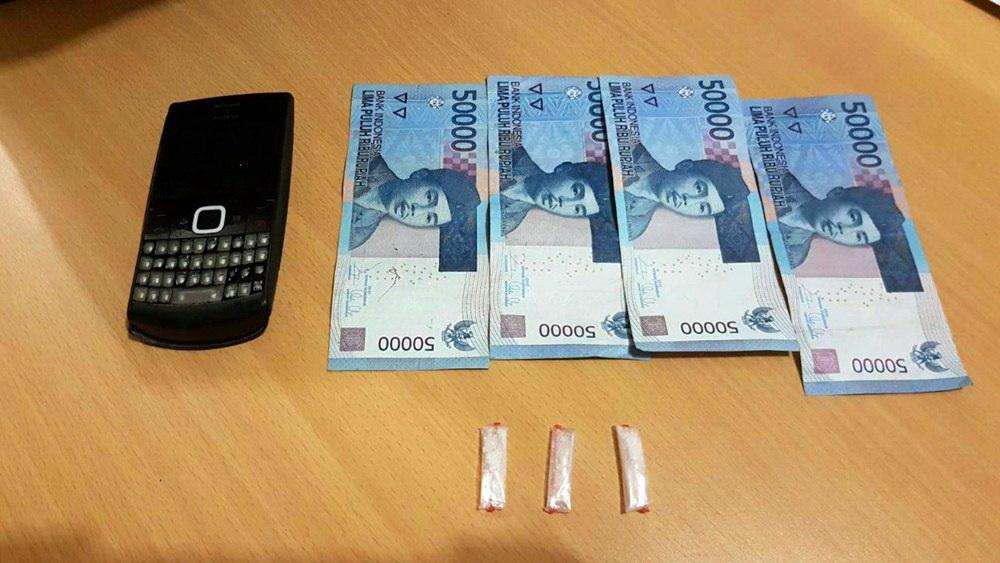Diduga Pengedar, Polisi Temukan Tiga Poket Sabu di Kantong Celana Wh