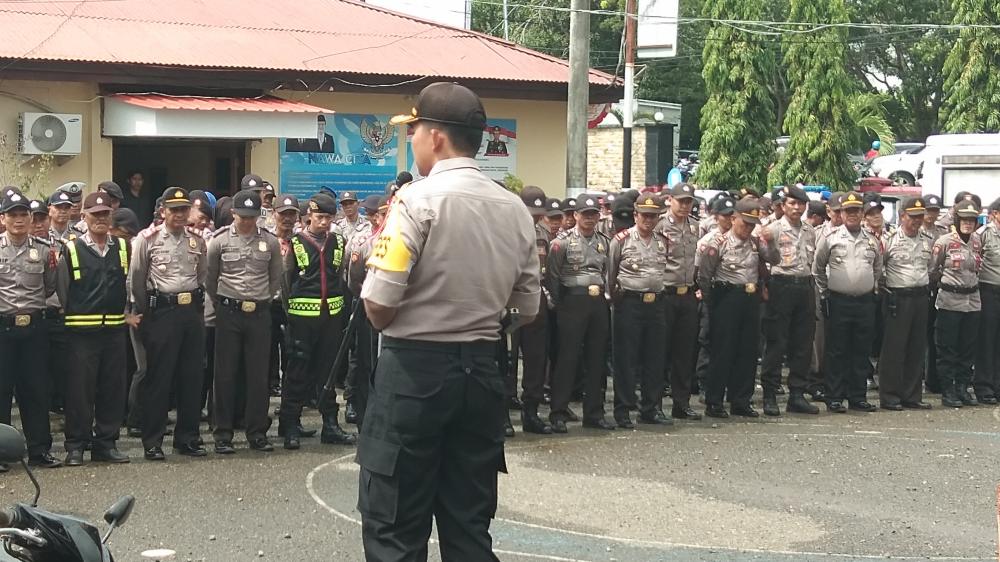 Kapolres Bone Pimpin Apel Kesiapan Pengamanan TPS Pilkada Serentak 2018