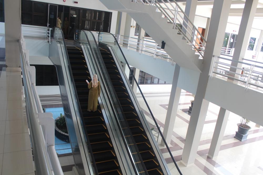 Kasus Eskalator di Gedung Dewan, Sekwan: Nanti Saja Konfirmasi