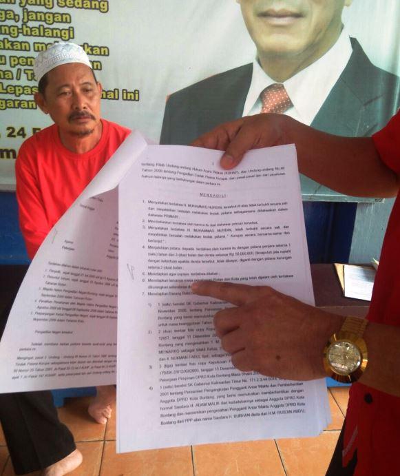 Ancam Mogok Makan, Tuntut Kasus Korupsi Berjemaah DPRD Bontang Dituntaskan
