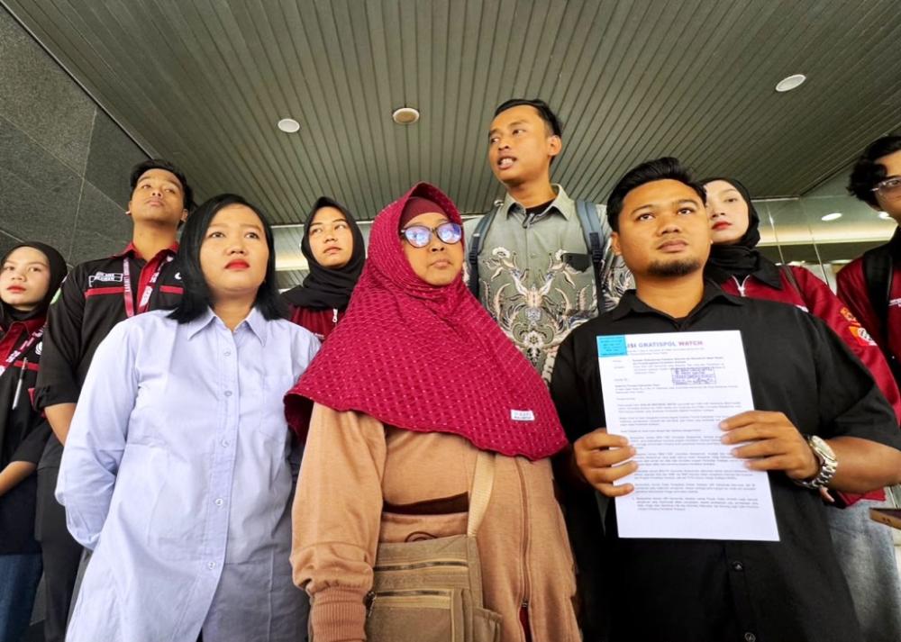 Kontroversi GratiSPol Berlanjut: Nama Muncul Sebagai Penerima, Bantuan Tak Kunjung Cair