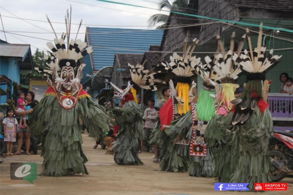 Sakral, Pementasan Tarian Hudoq Wajib Atas Izin Ketua Adat Dayak